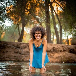 Meet your Posher, Vanessa